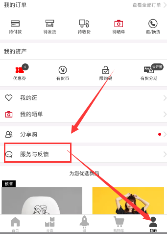 75岁刘晓庆美国聚餐，不化妆露出“真容”，老态龙钟反倒更好看了